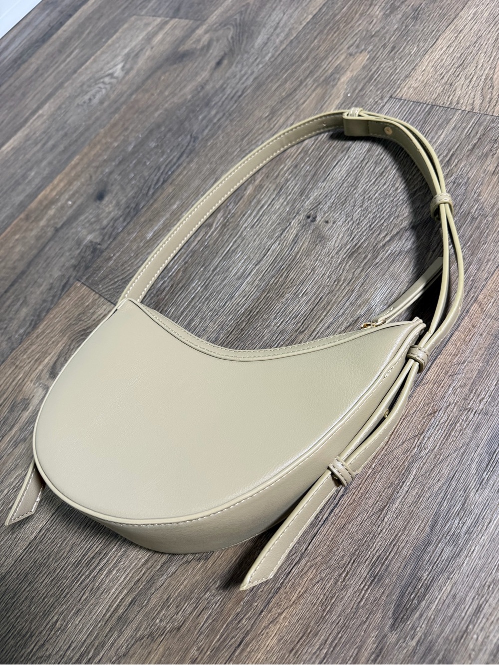 Urban Expressions Crescent Shoulder Bag in Light Beige